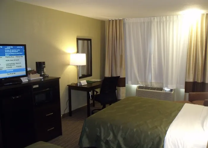 Clarion Pointe I-40 Hotel Winslow