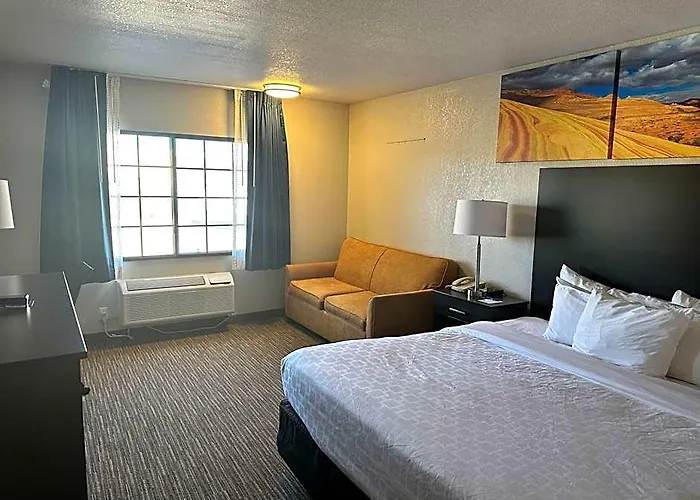 Hotel Clarion Pointe I-40 Winslow