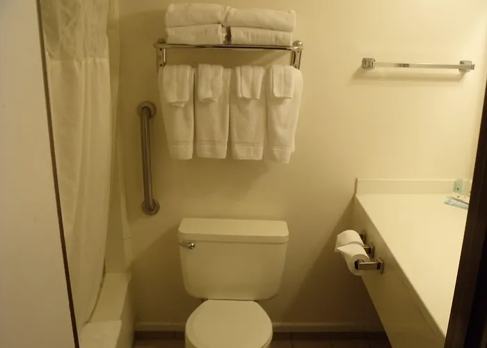 Clarion Pointe I-40 Hotel Winslow